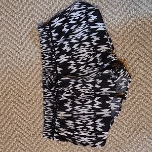Victoria's Sacret shorts, light weight, black/white pattern, size xs